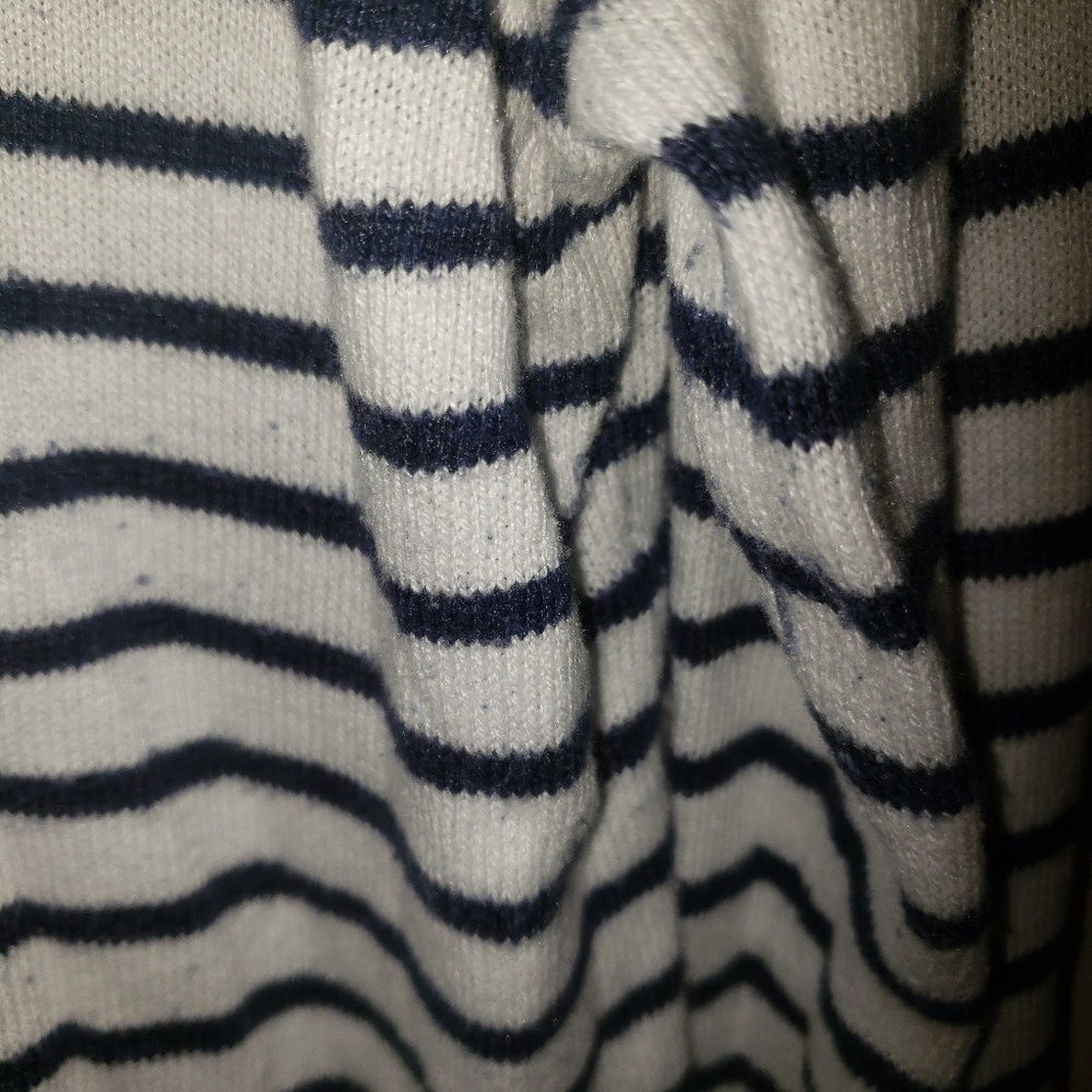 Sweater! - Picture 2 of 3